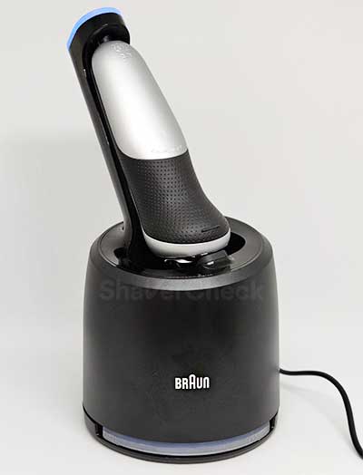 The Braun Series 7 7071cc during the cleaning process.