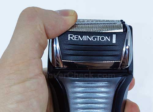 The limited range of motion of the 3 shaving elements.