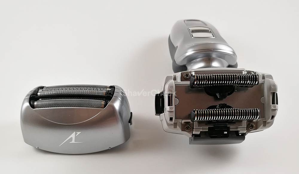 The Panasonic Arc 4 ES-LA63-S has two inner blades and two more integrated into the foil assembly