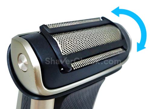 The hybrid head of the Bodygroom 7000 can swivel up and down.