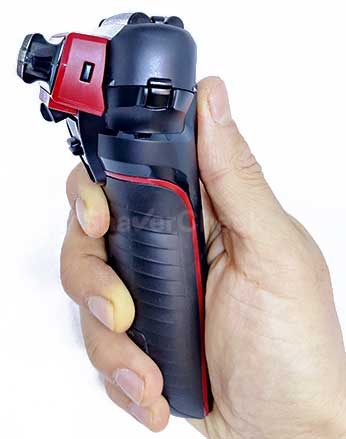 Holding and using the shaver with the comb attachment is very easy and enjoyable.