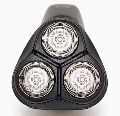 The 3-blade shaving head of the Philips Norelco Shaver 2300 S1211/81.