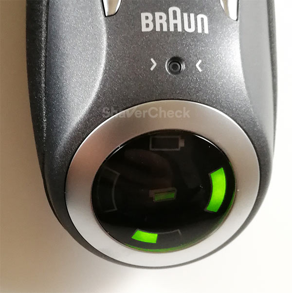 Braun Series 7 7865cc LCD display