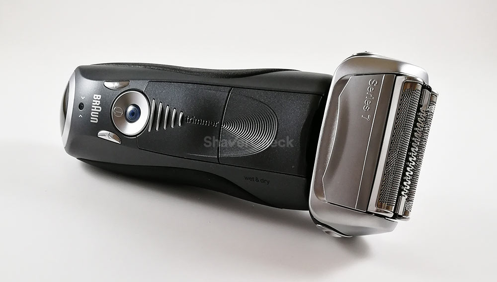 The Braun Series 7 7965cc, an ideal shaver for black males.