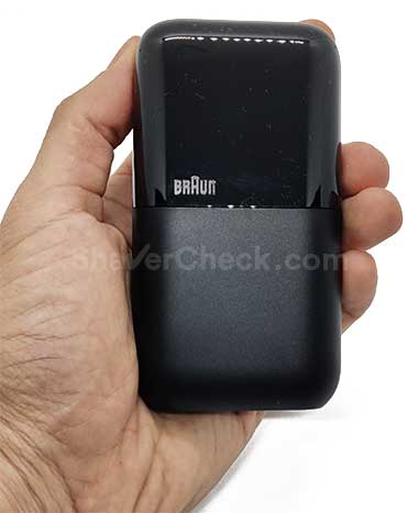 The Xiaomi Braun shaver with the protective cover.