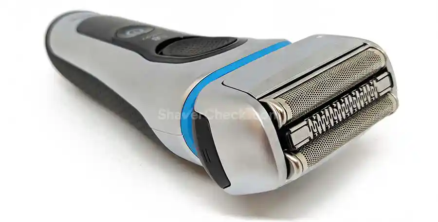 A foil shaver with 3 cutting elements (Braun Series 8).